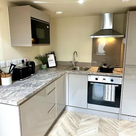 Athenaeum House - Centre Apartment *